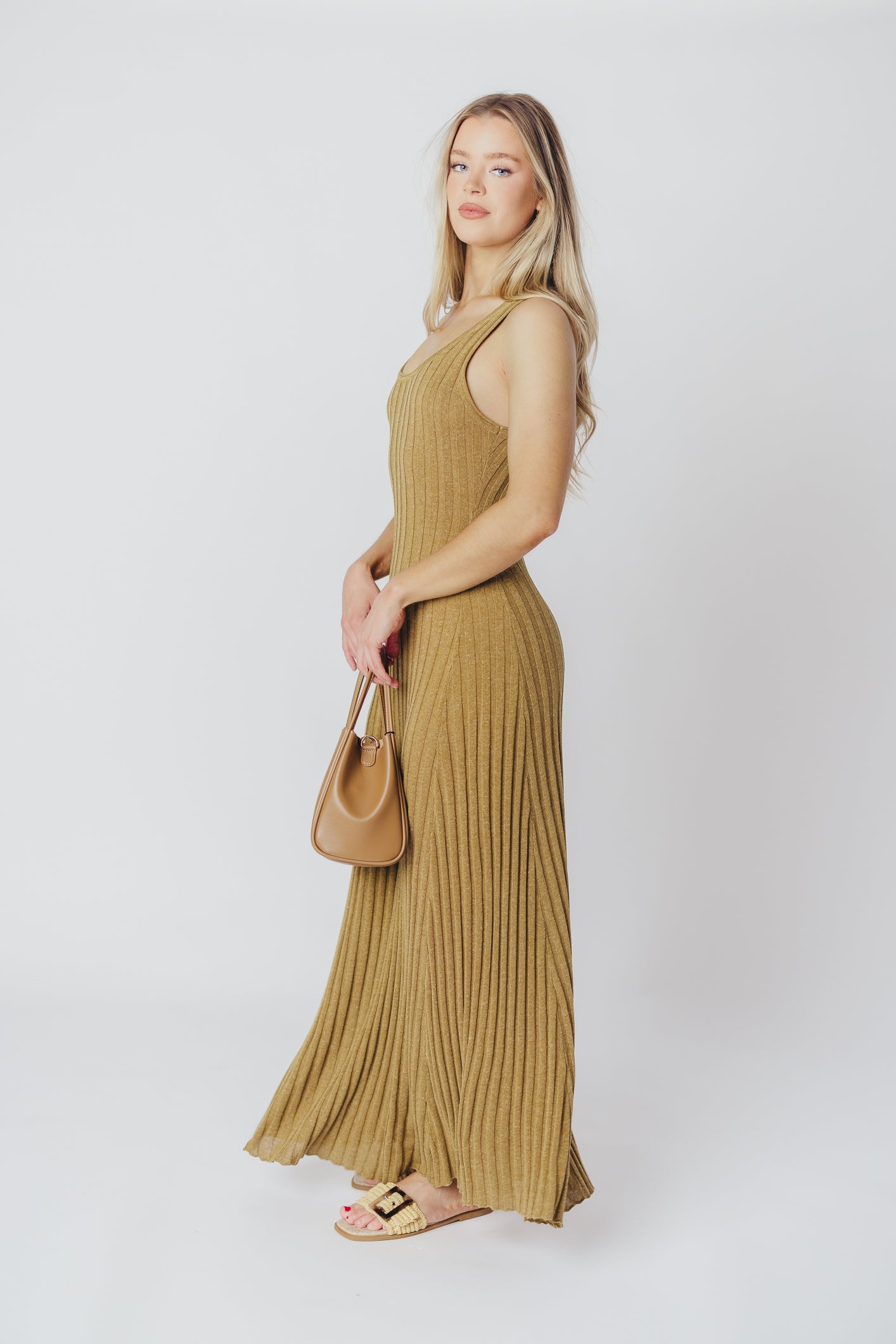 Gidea Knit Maxi Dress in Brown Olive