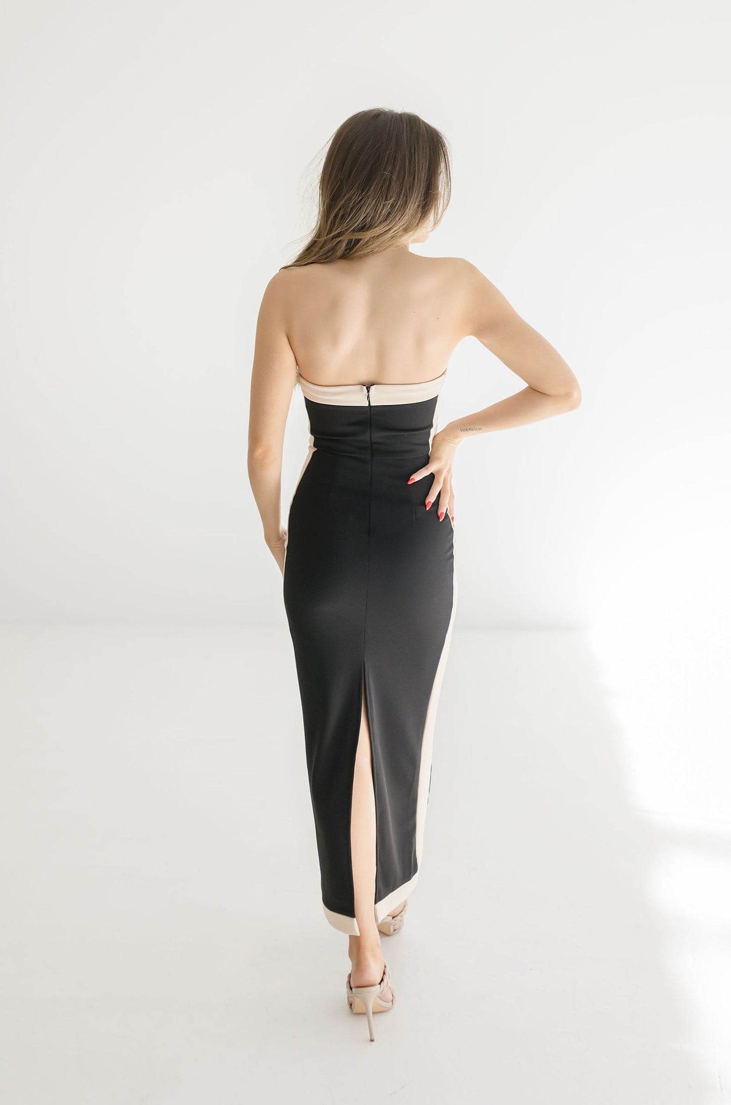 Waitlist 7/5 ♥ Courtney Sleeveless Bodycon Maxi Dress Black