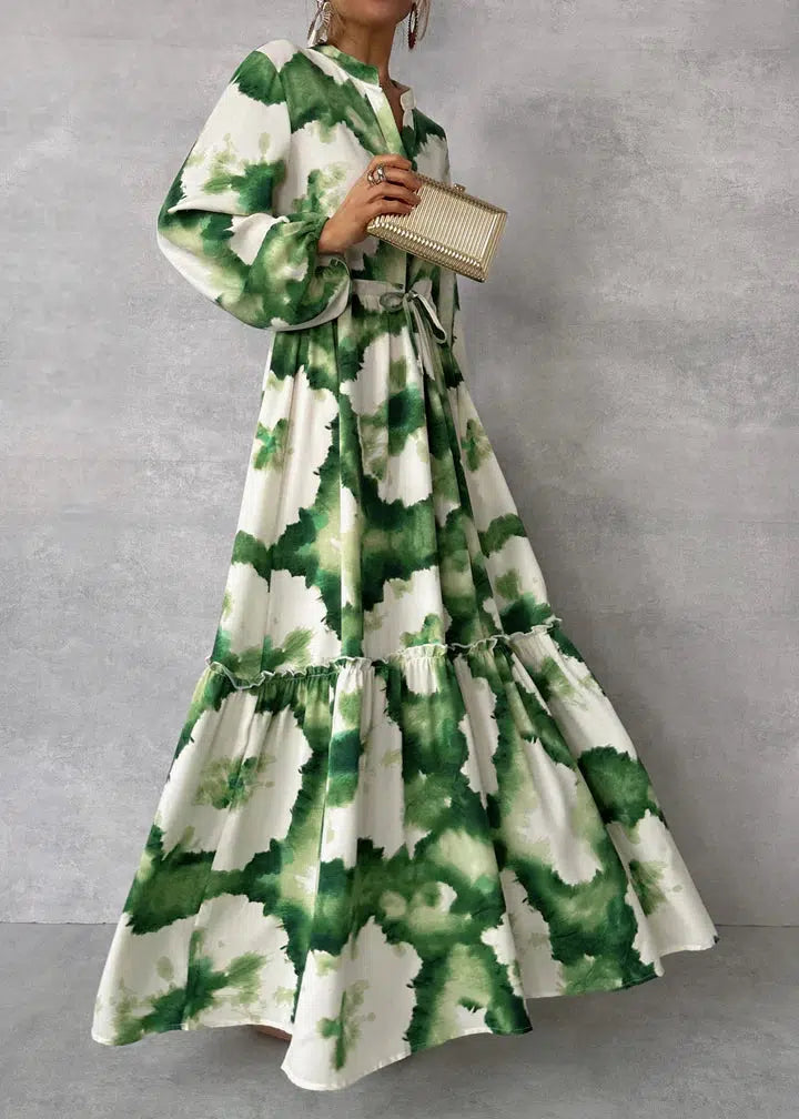 Charlotte elegant green maxi dress with v-neckline and long sleeves Style Cove Charlotte elegant green maxi dress with v-neckline and long sleeves Style Cove