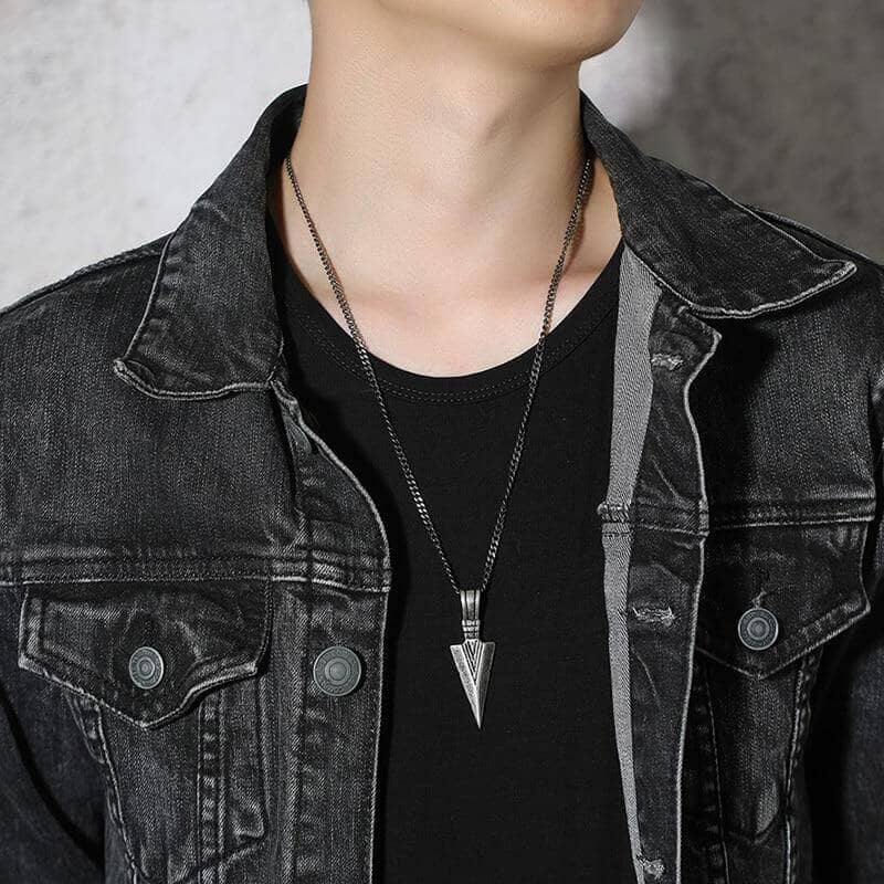 The Hunter Arrow Head Pendant Necklace