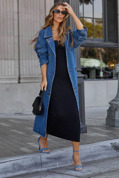 Long buttoned coat with belt – women