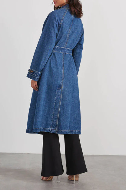 Long buttoned coat with belt – women