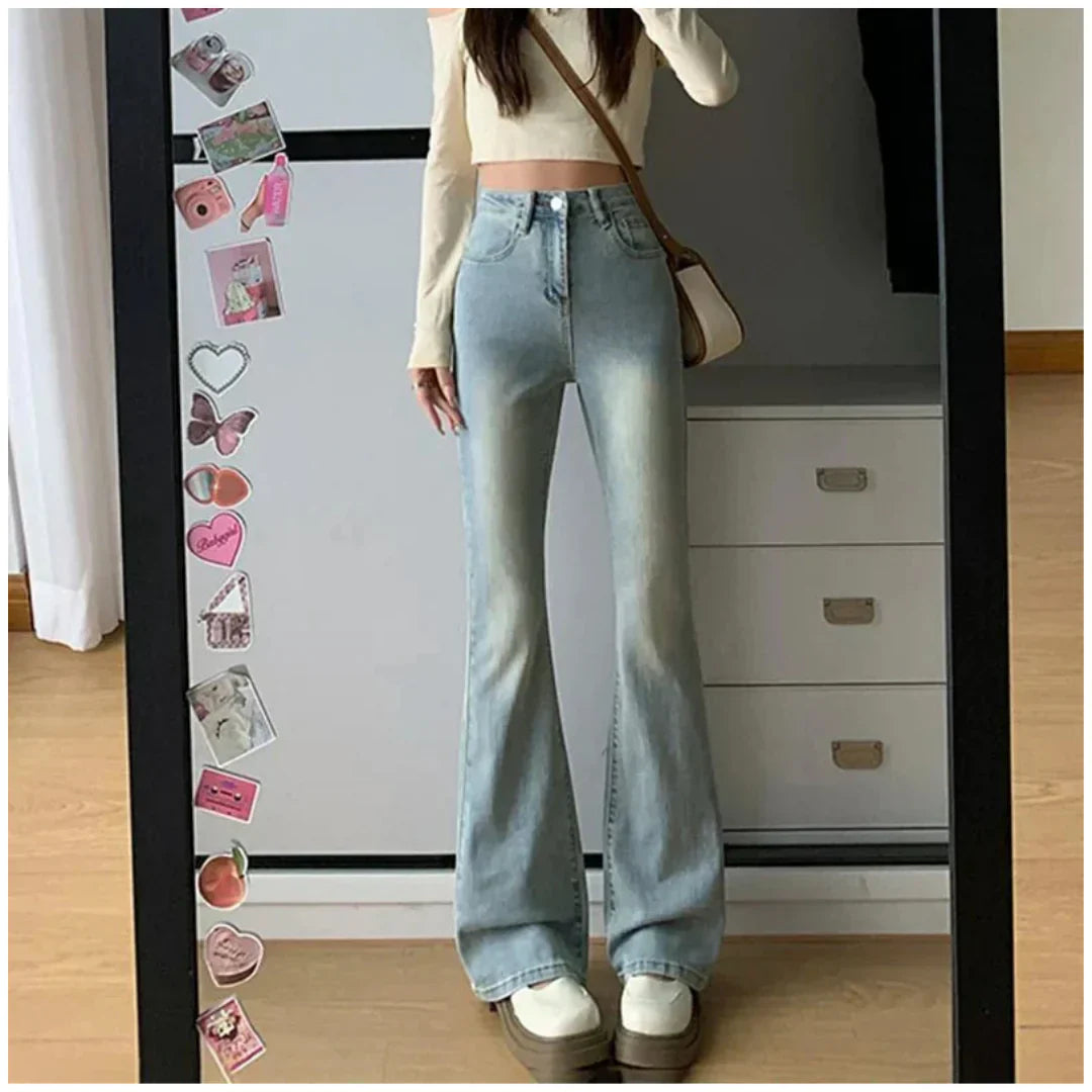 High-waisted flared slim-fit jeans – women