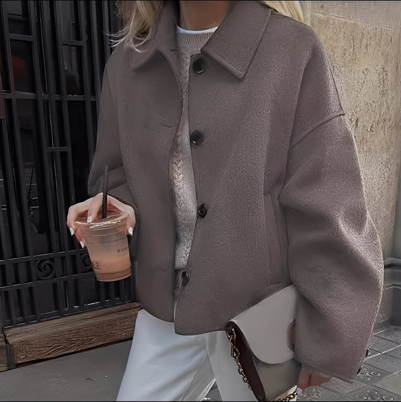 Patricia stylish jacket with relaxed lapel – women