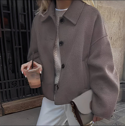 Patricia stylish jacket with relaxed lapel – women