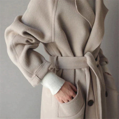 Long women's coat with belt – classic & figure-hugging