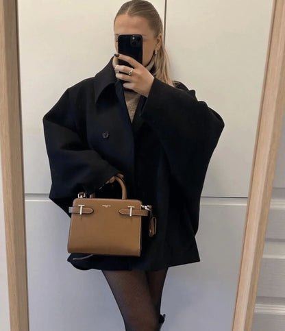 Clara oversized wool coat – women