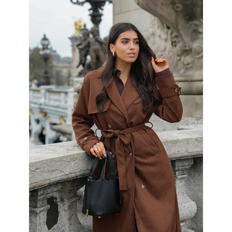 Aurelia bucket shoulder bag with lock detail