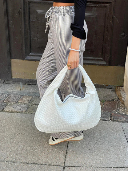 Luna woven handbag in a summery style