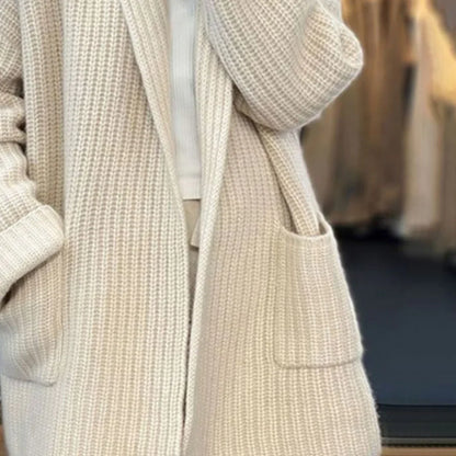 Irene knitted vest in a wool blend – women's