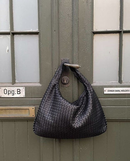 Luna woven handbag in a summery style