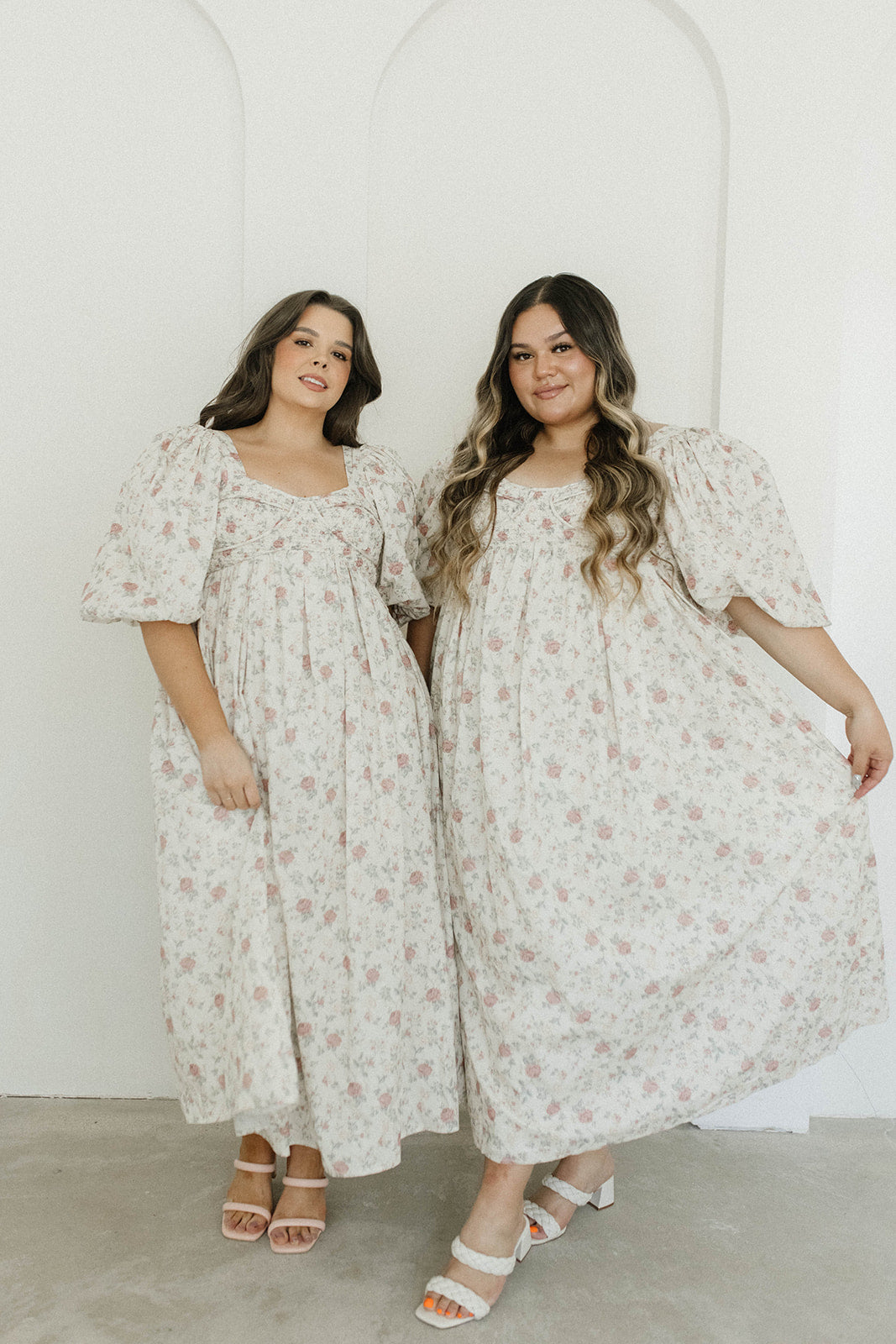 Harlow Maxi Dress in Off-White Floral - Bump Friendly & Inclusive Sizing (S-3XL)