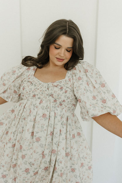 Harlow Maxi Dress in Off-White Floral - Bump Friendly & Inclusive Sizing (S-3XL)