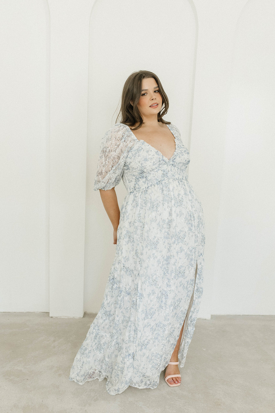 Daphne High Slit Eyelet Detail Maxi Dress in Blue and White Floral - Inclusive Sizing (S-3XL)