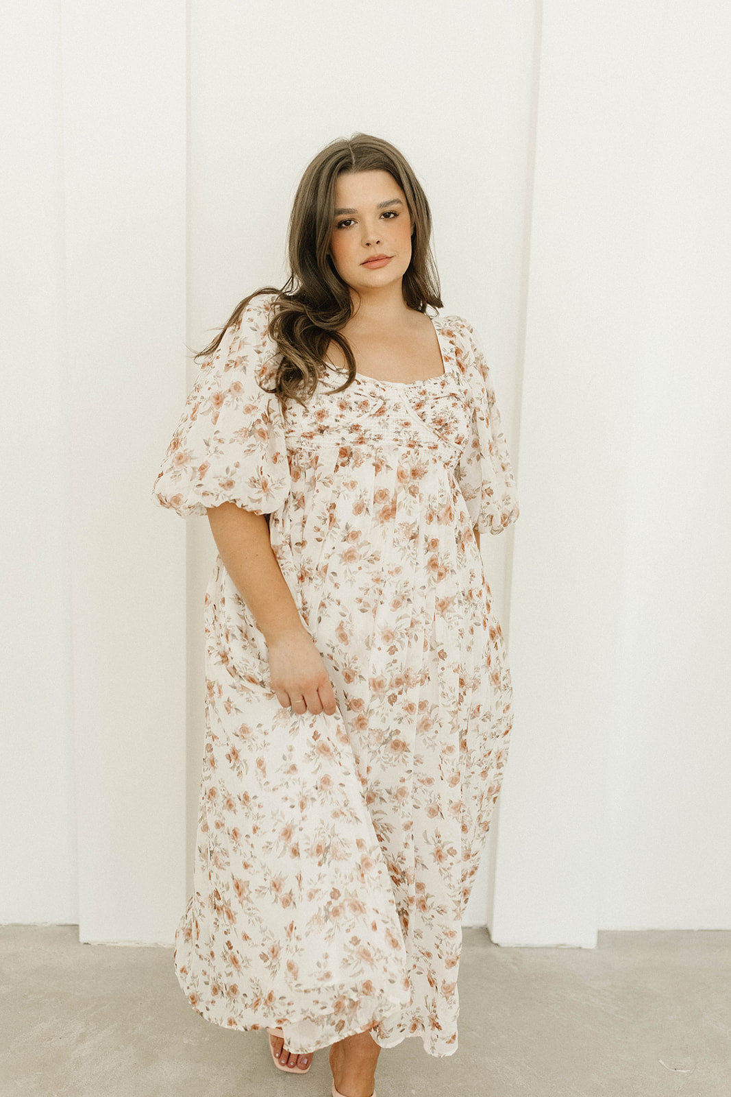 Harlow Maxi Dress in Ivory Floral - Bump Friendly & Inclusive Sizing (S-3XL)