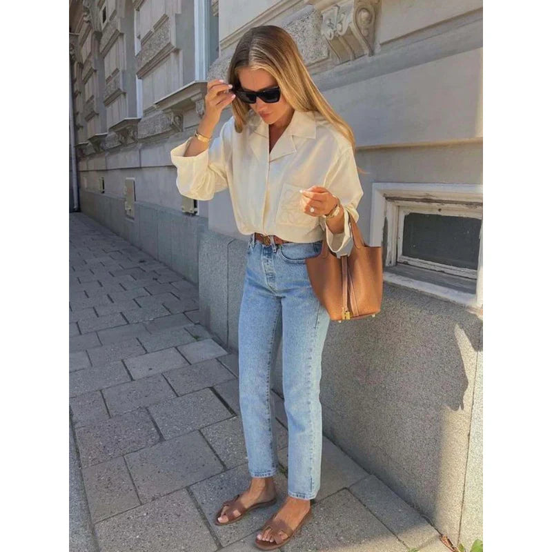 Aurelia bucket shoulder bag with lock detail