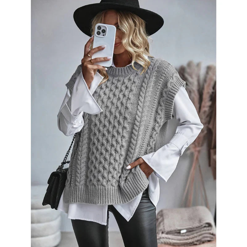 Sleeveless women's knitted vest in a timeless design
