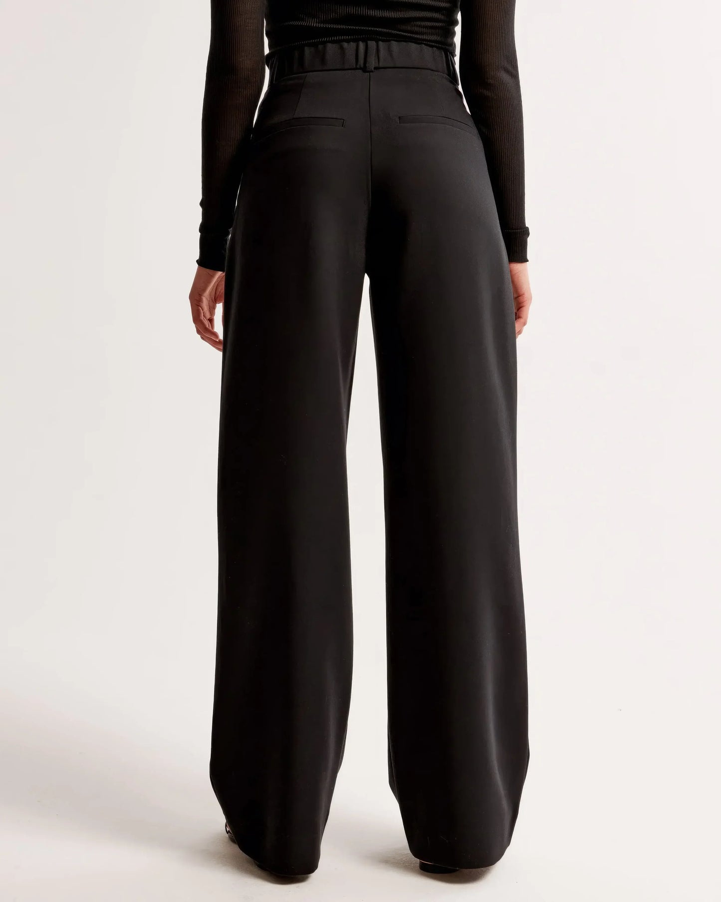 Mia trousers – a relaxed fit for everyday life and the office