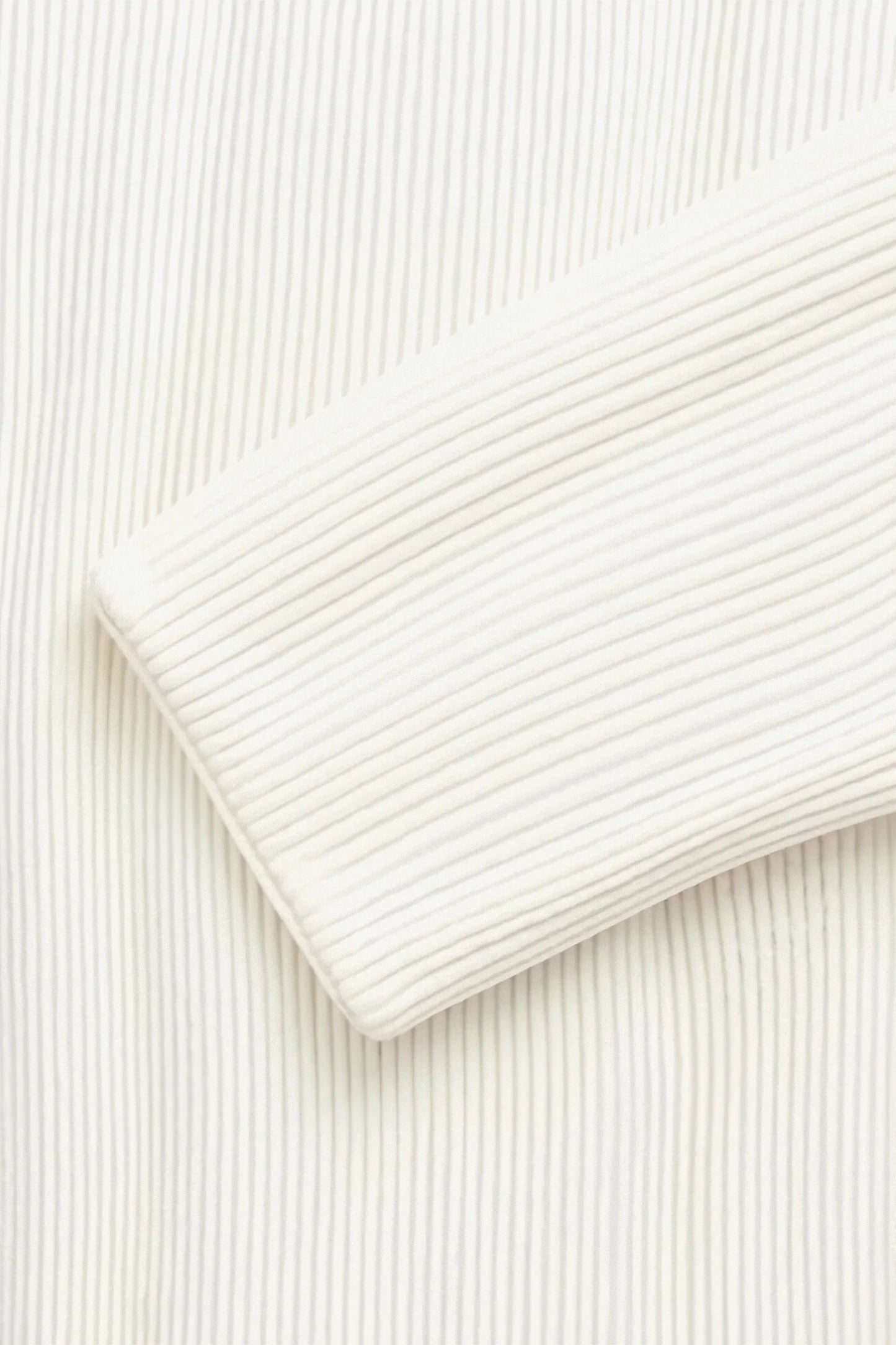 Elegant minimalist zip knit cardigan – men