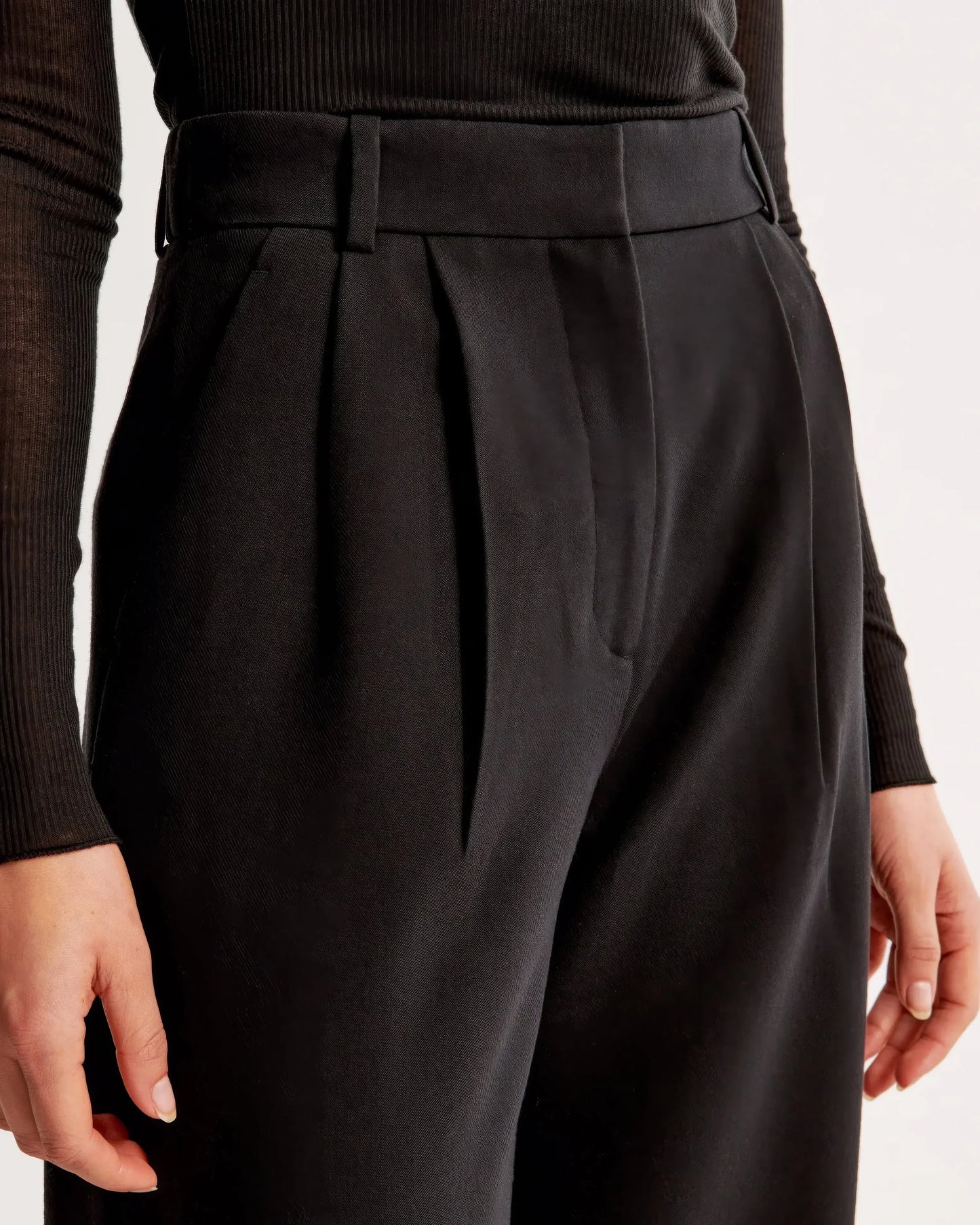 Mia trousers – a relaxed fit for everyday life and the office