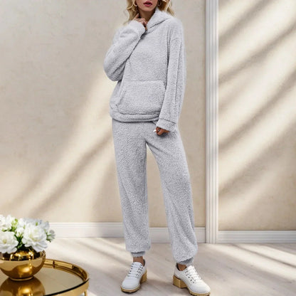 Women's long-sleeved winter suit – elegant outfit for cold days