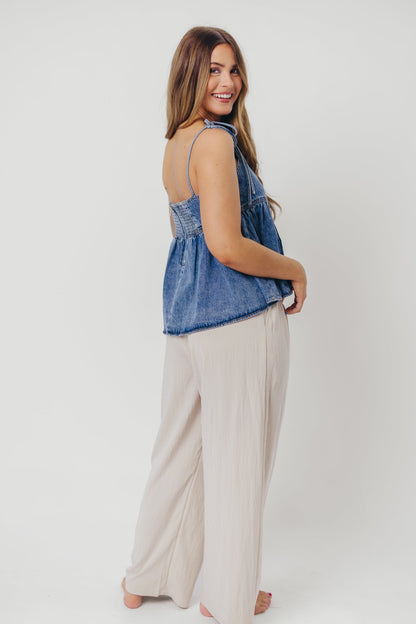 Ricci Scallop Edge Top in Medium Wash