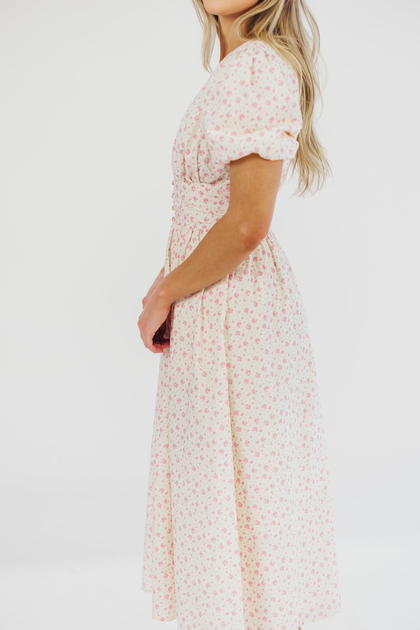 Billie Pleated Maxi Dress in White Pink Floral - Bump Friendly & Inclusive Sizing (S-3XL)