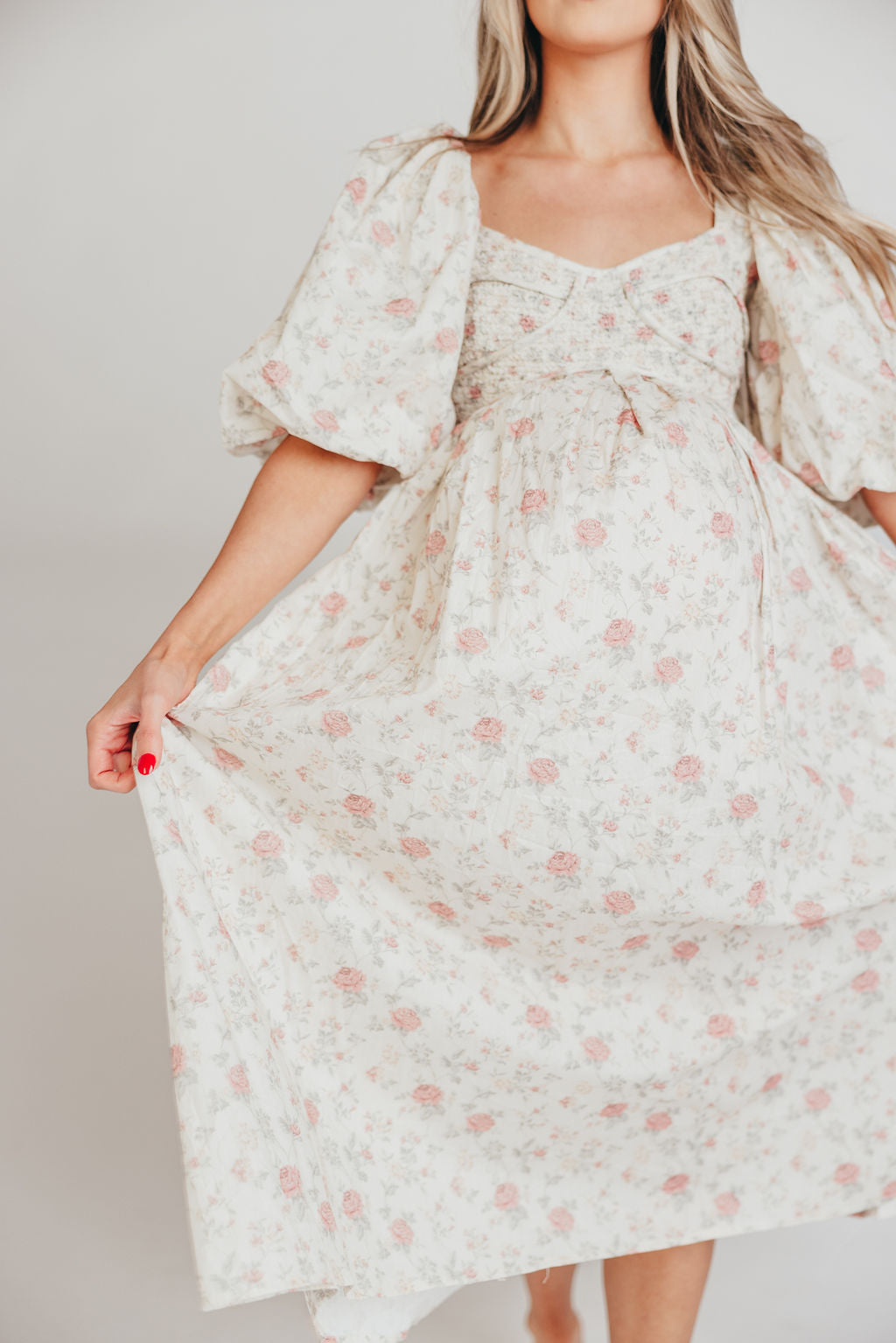 Harlow Maxi Dress in Off-White Floral - Bump Friendly & Inclusive Sizing (S-3XL)