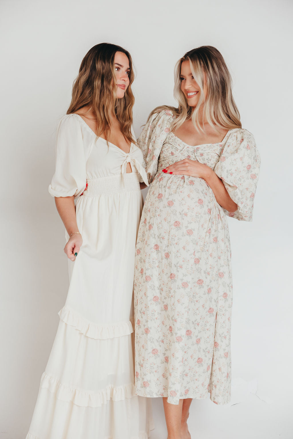 Harlow Maxi Dress in Off-White Floral - Bump Friendly & Inclusive Sizing (S-3XL)