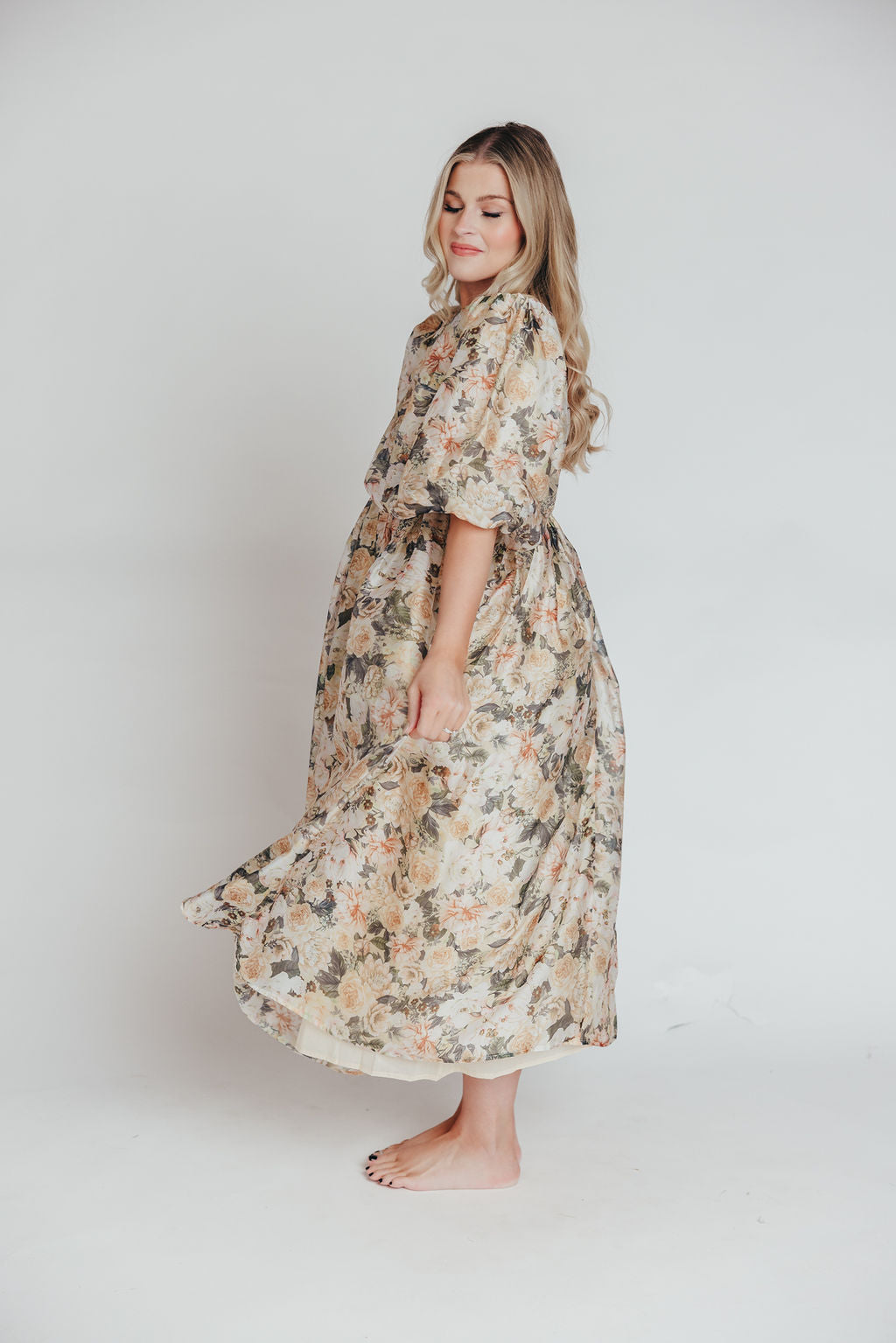 Harlow Maxi Dress in Champagne Floral - Bump Friendly & Inclusive Sizing (S-3XL)