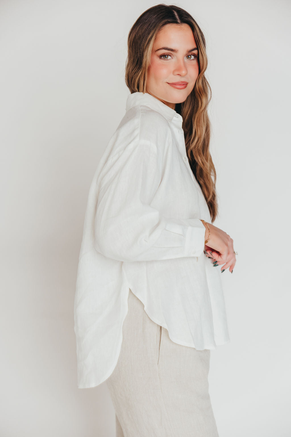 The Evelyn 100% Linen Top in White