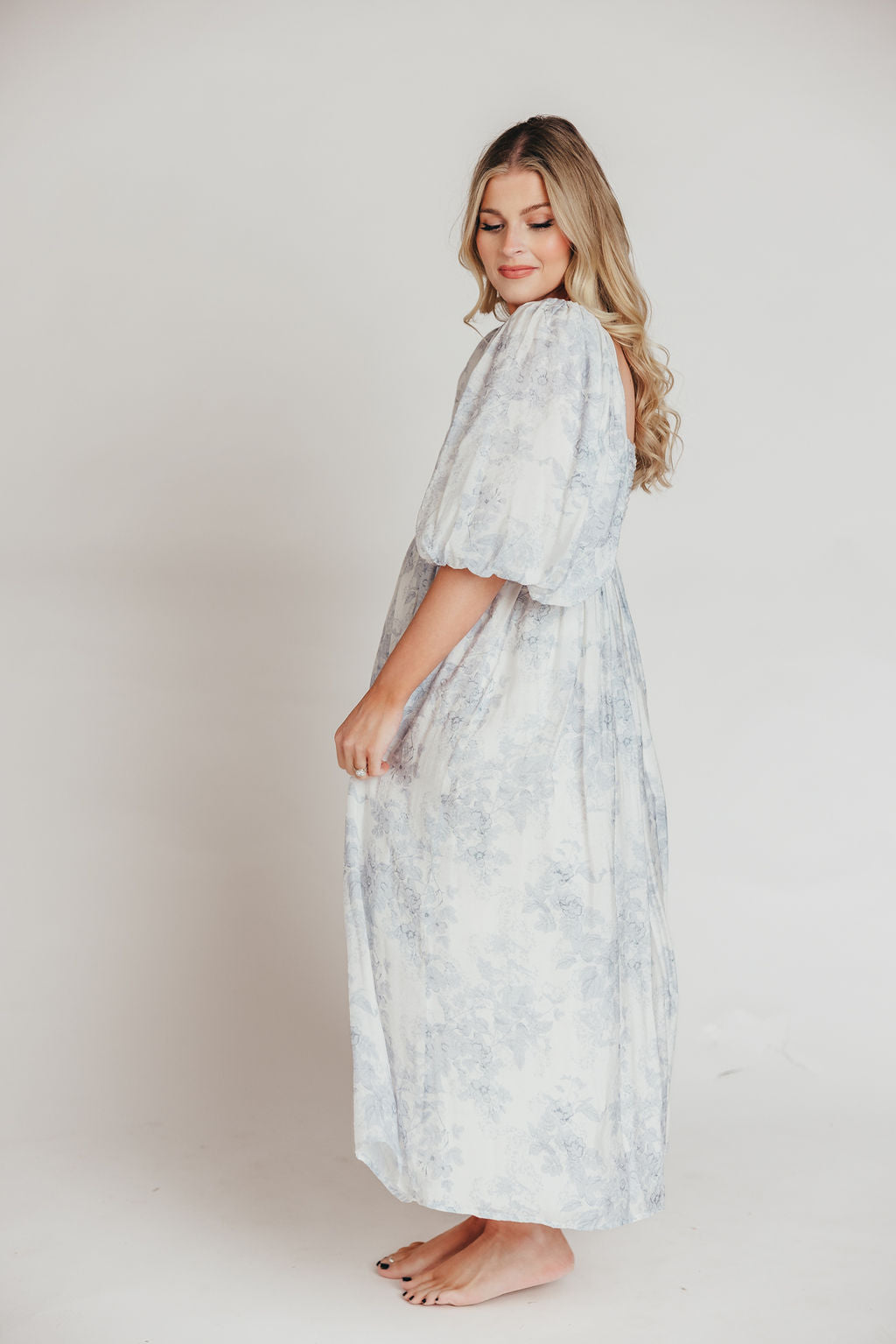 Harlow Maxi Dress in Light Blue Floral - Bump Friendly & Inclusive Sizing (S-3XL)