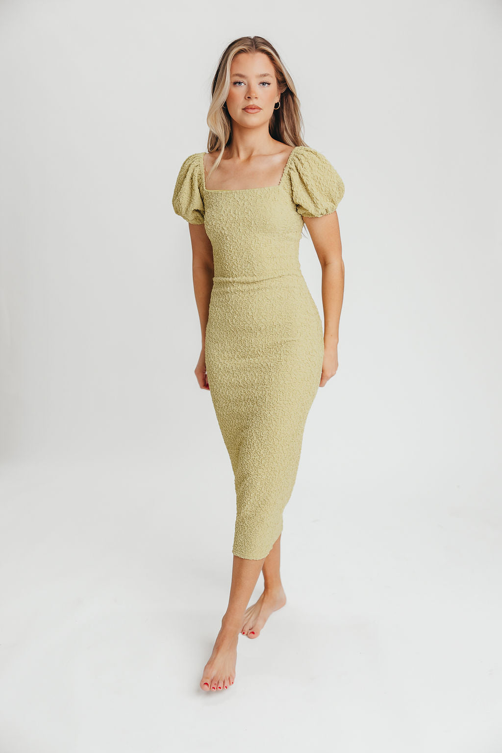 Mila Puffed Sleeve Midi Dress in Lime