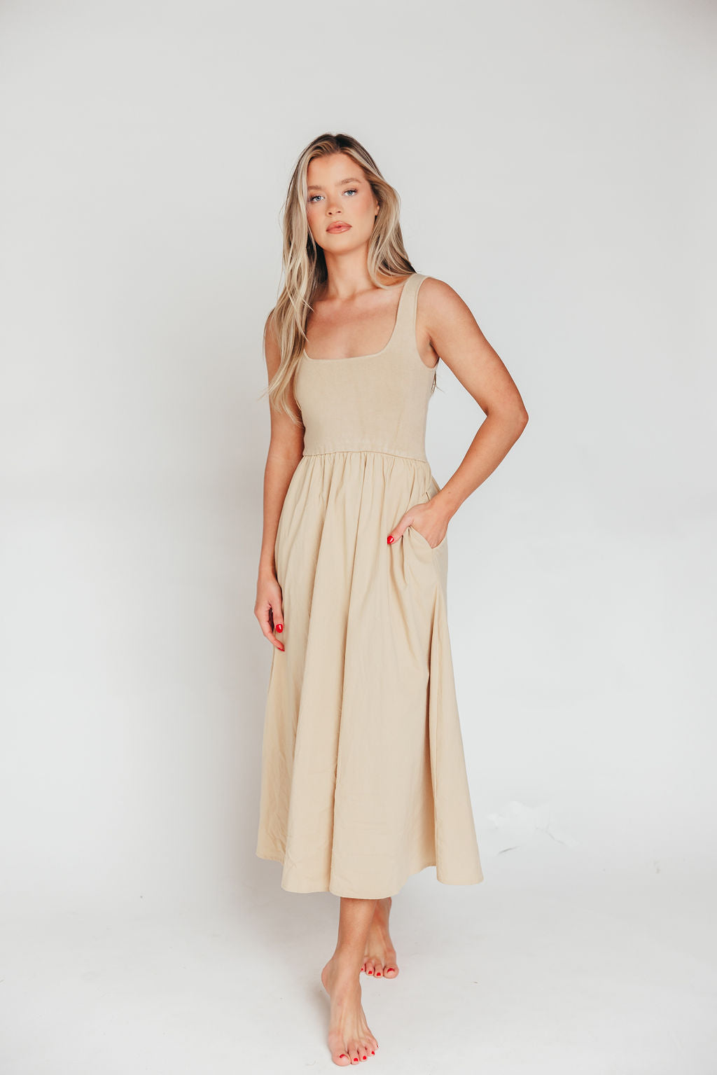 Lucinda Maxi Dress in Khaki