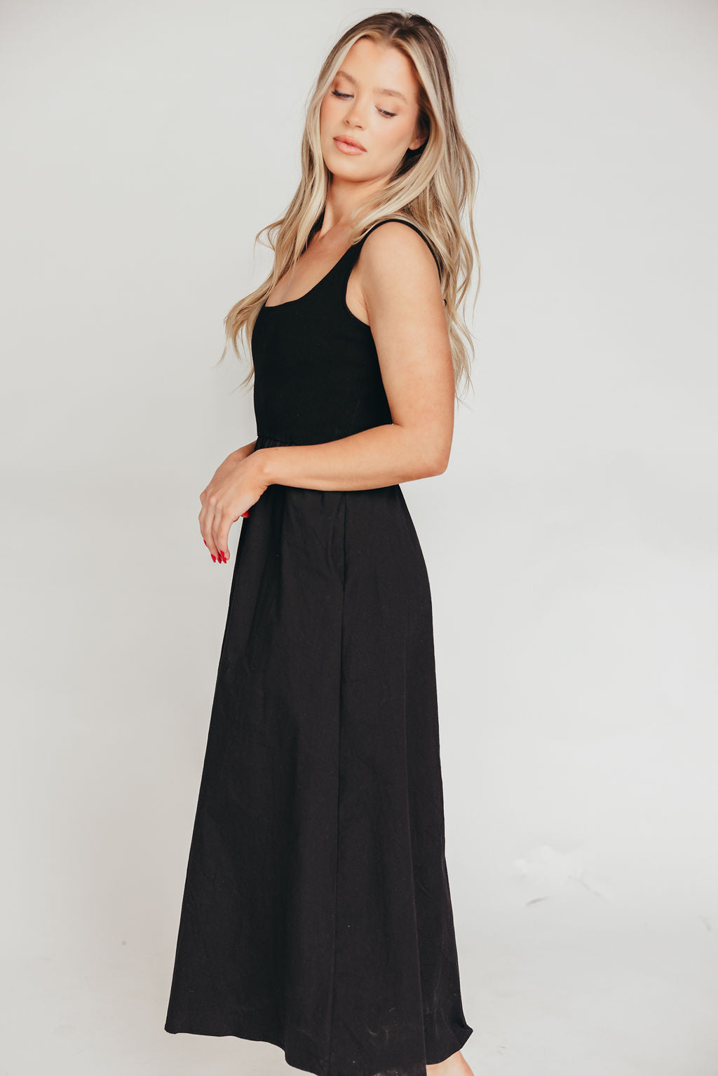 Lucinda Maxi Dress in Black