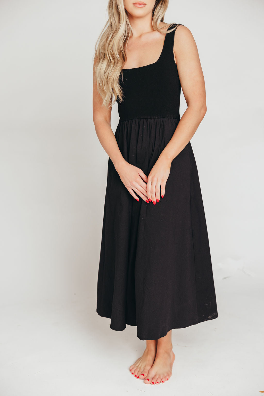 Lucinda Maxi Dress in Black