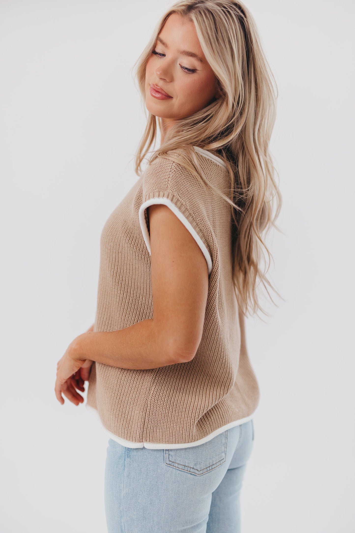 Stella Knit Sweater Vest Top with Contrast Rolled Edge in Natural