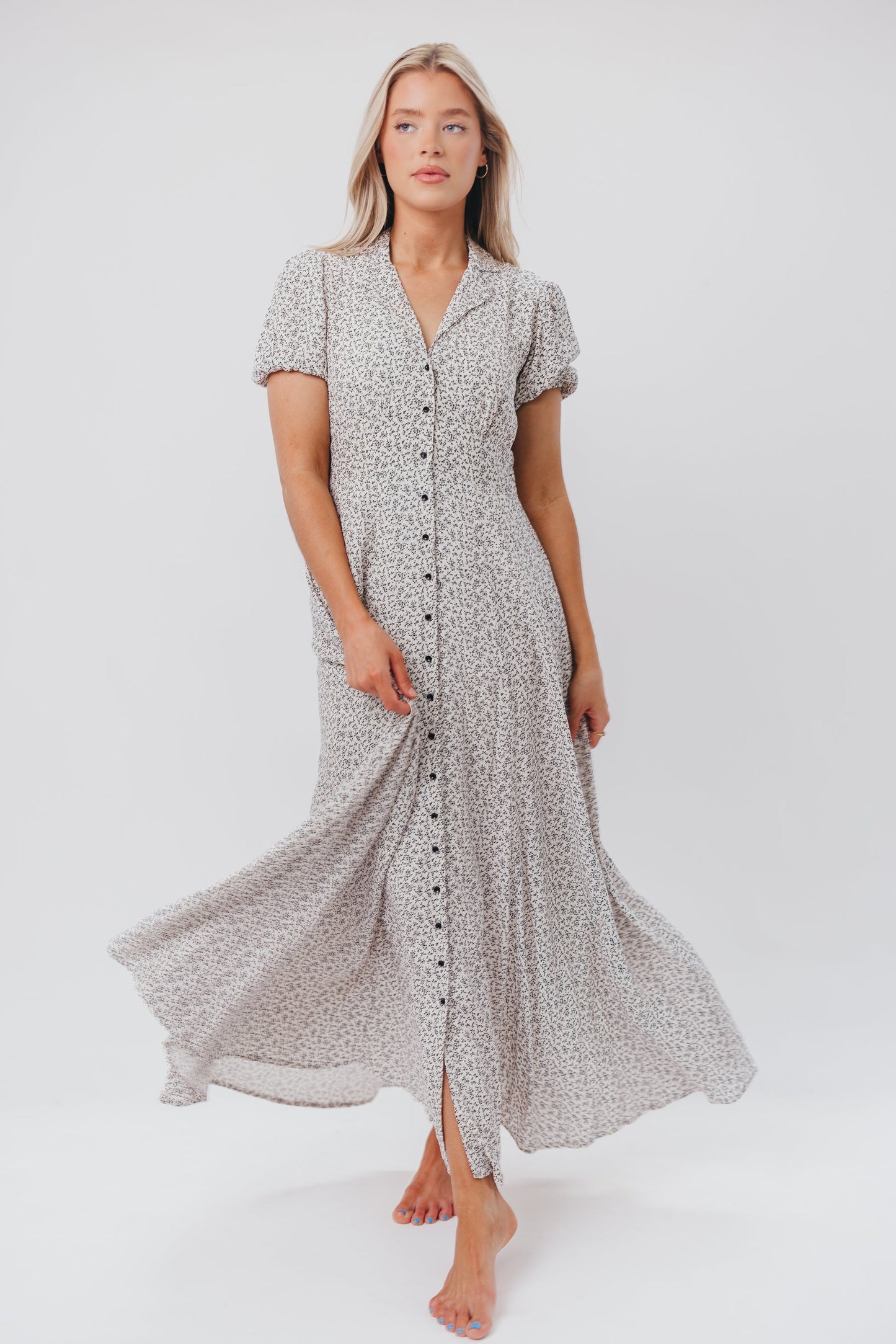 Mariah Collared Button-Down Maxi Dress in Creme Floral - Nursing Friendly