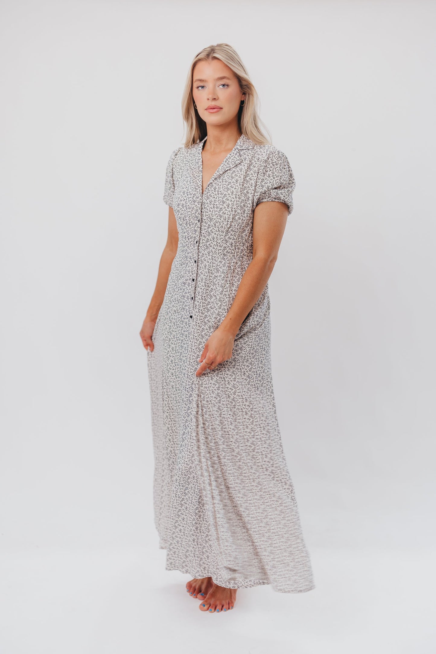 Mariah Collared Button-Down Maxi Dress in Creme Floral - Nursing Friendly