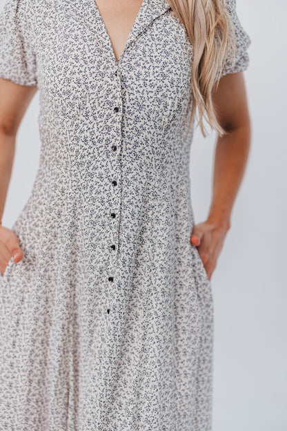 Mariah Collared Button-Down Maxi Dress in Creme Floral - Nursing Friendly