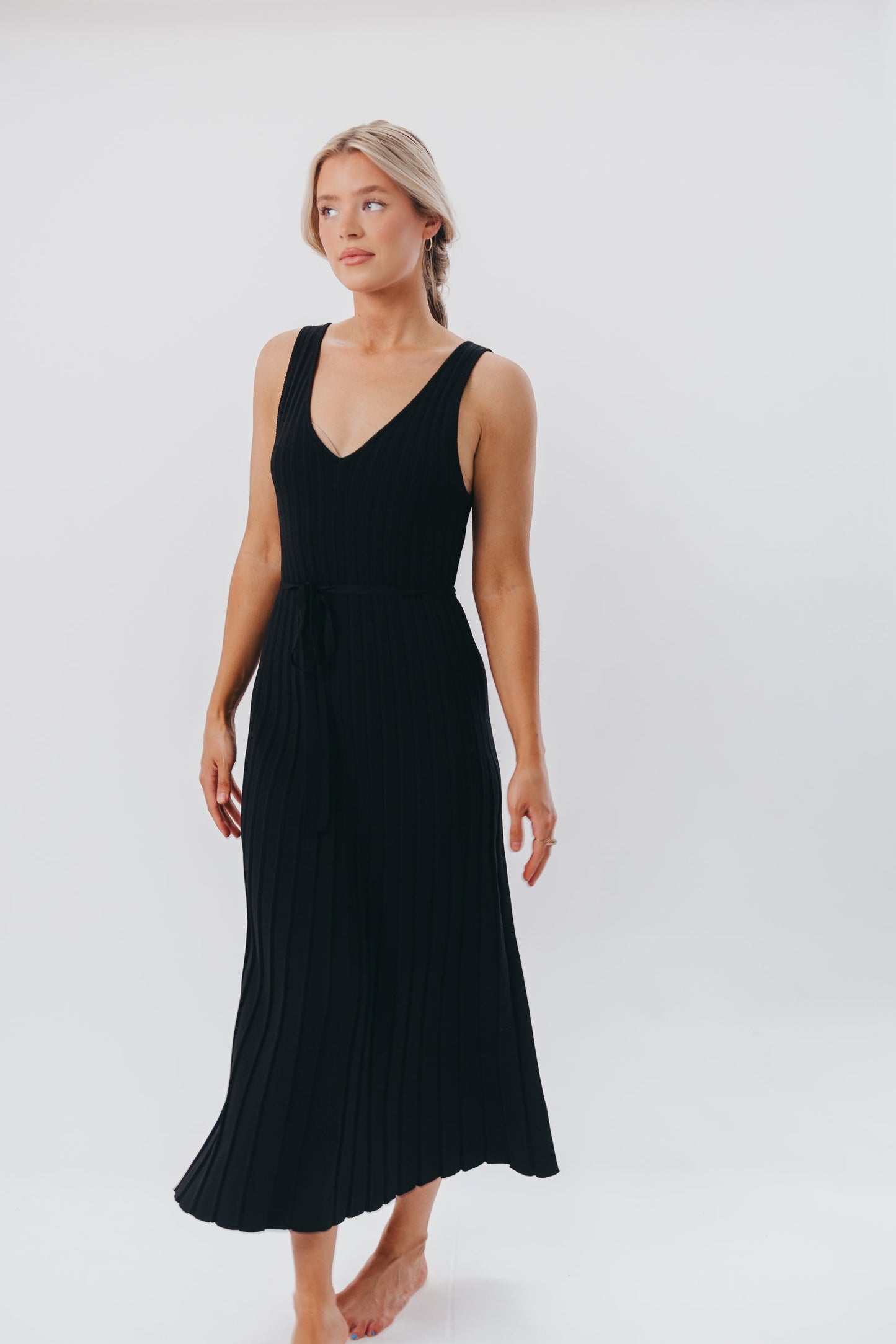 Marissa Knit Maxi Dress with Pleated Skirt and Tie Waist in Black