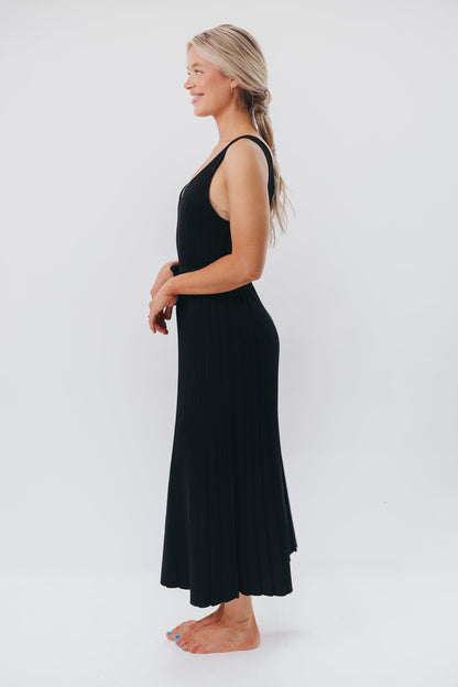 Marissa Knit Maxi Dress with Pleated Skirt and Tie Waist in Black