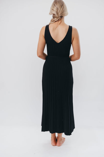 Marissa Knit Maxi Dress with Pleated Skirt and Tie Waist in Black