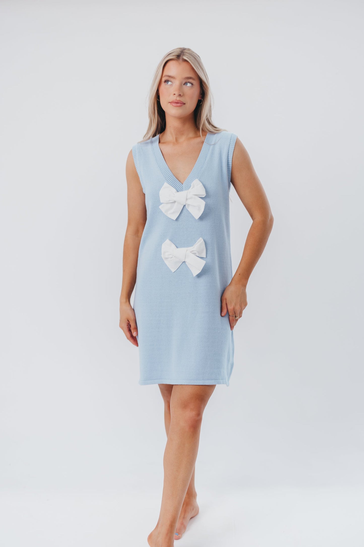 Wendy Sleeveless Sweater Mini Dress with Front Bow Detail in Sky/White