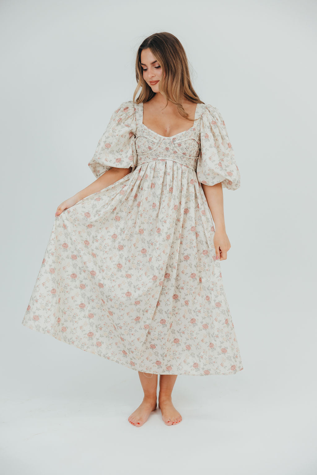 Harlow Maxi Dress in Off-White Floral - Bump Friendly & Inclusive Sizing (S-3XL)