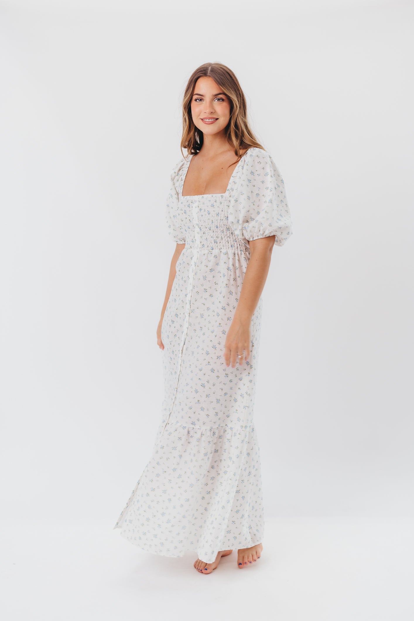 Daisy Maxi Dress in White/Blue Floral