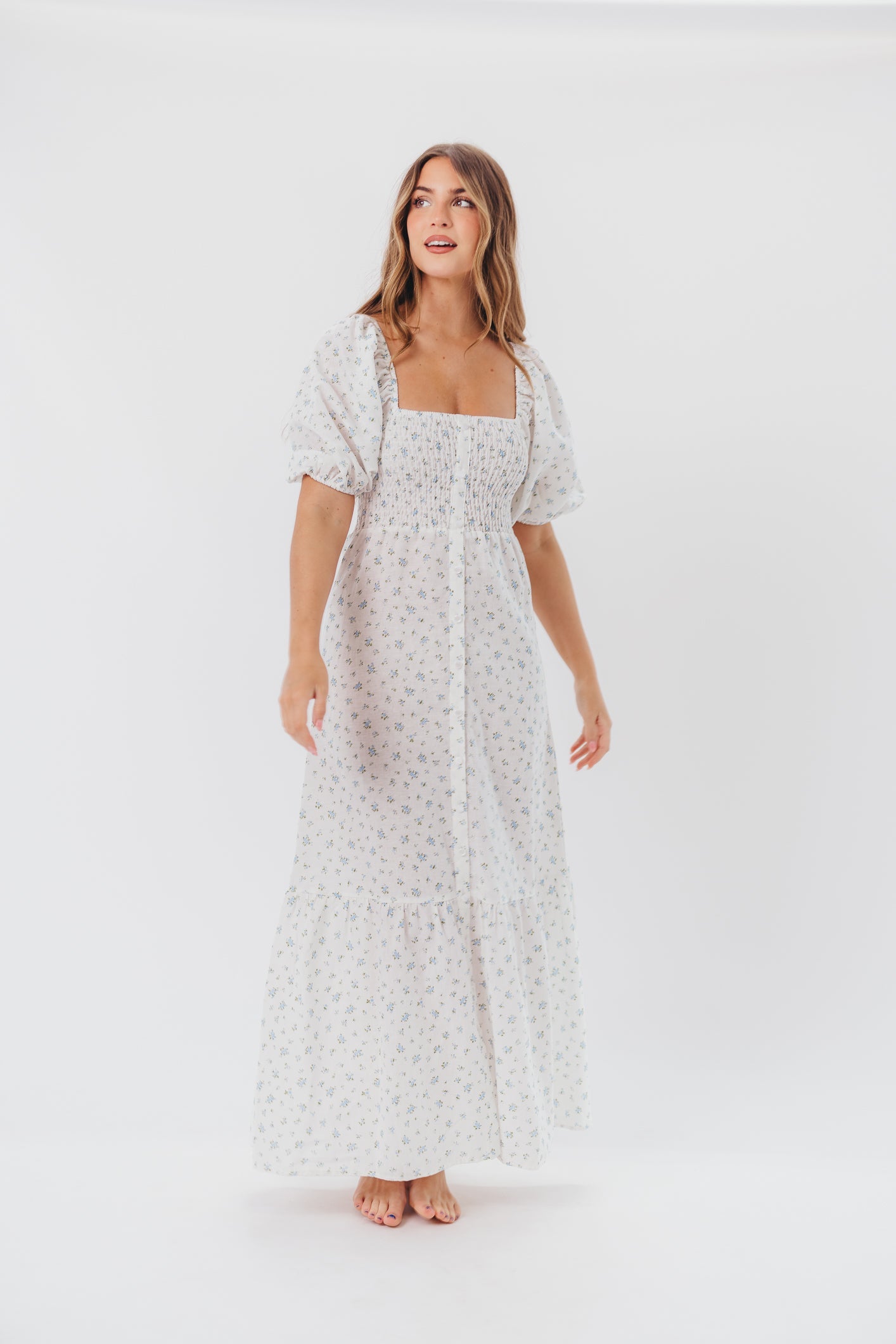 Daisy Maxi Dress in White/Blue Floral