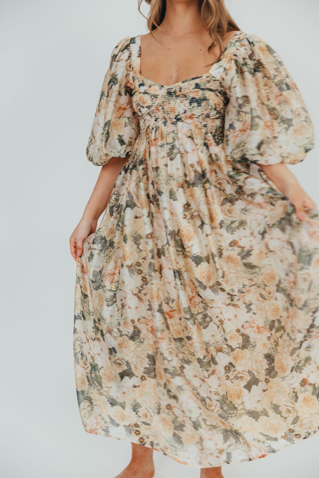 Harlow Maxi Dress in Champagne Floral - Bump Friendly & Inclusive Sizing (S-3XL)