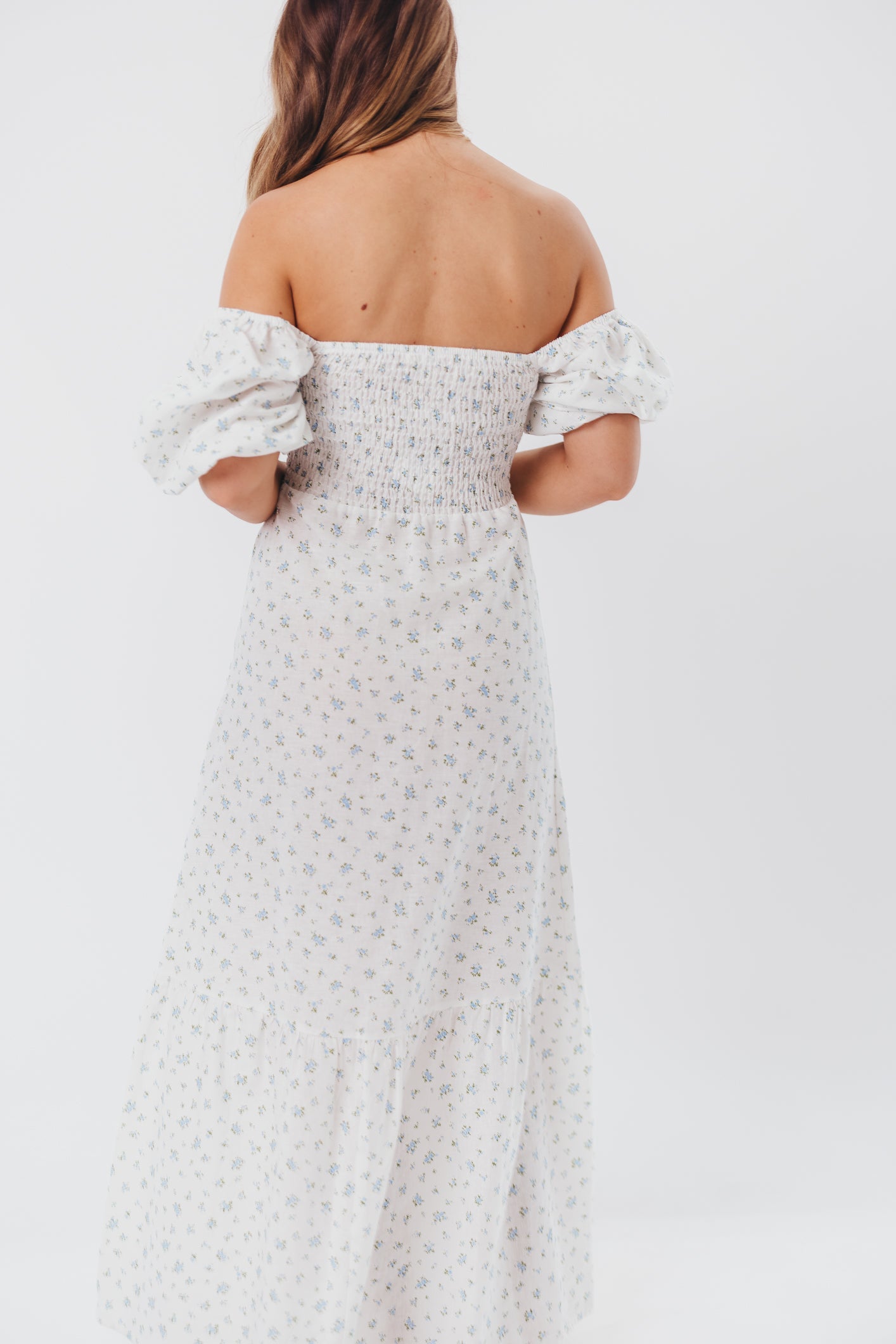 Daisy Maxi Dress in White/Blue Floral