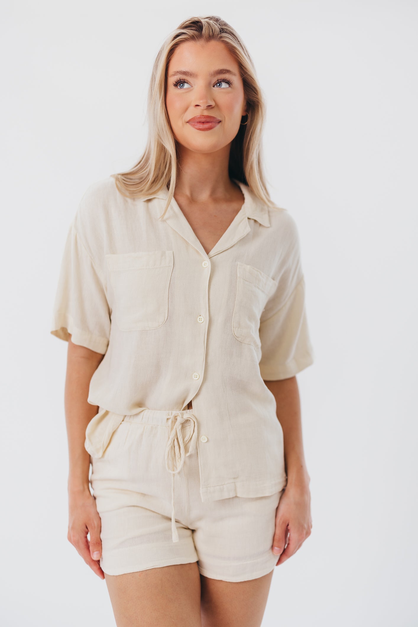 Ella Button-Up Shirt in Seashell - Nursing Friendly